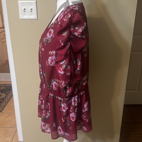 Maurices Burgandy Floral Top with Ruffled Sheer Short Sleeves- Size 2X - Picture 6 of 8